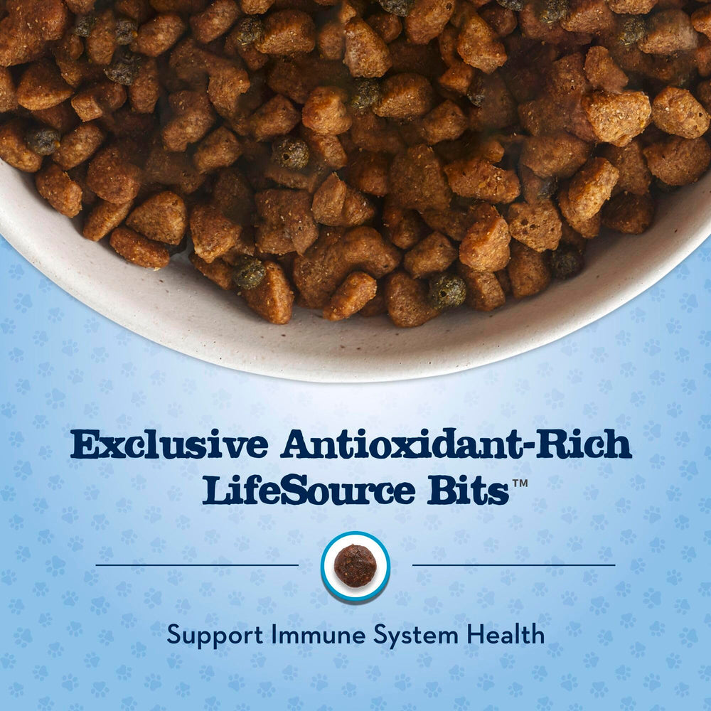 Blue Buffalo LifeSource Bits en primer plano con mezcla antioxidante