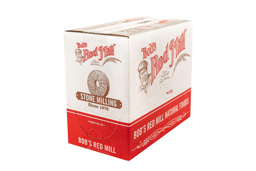 Bob's Red Mill paquete abierto junto a una regla para comparar tamaño y cantidad útil