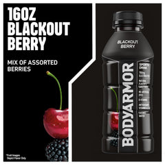 Botella abierta de BODYARMOR Blackout Berry lista para beber tras el ejercicio