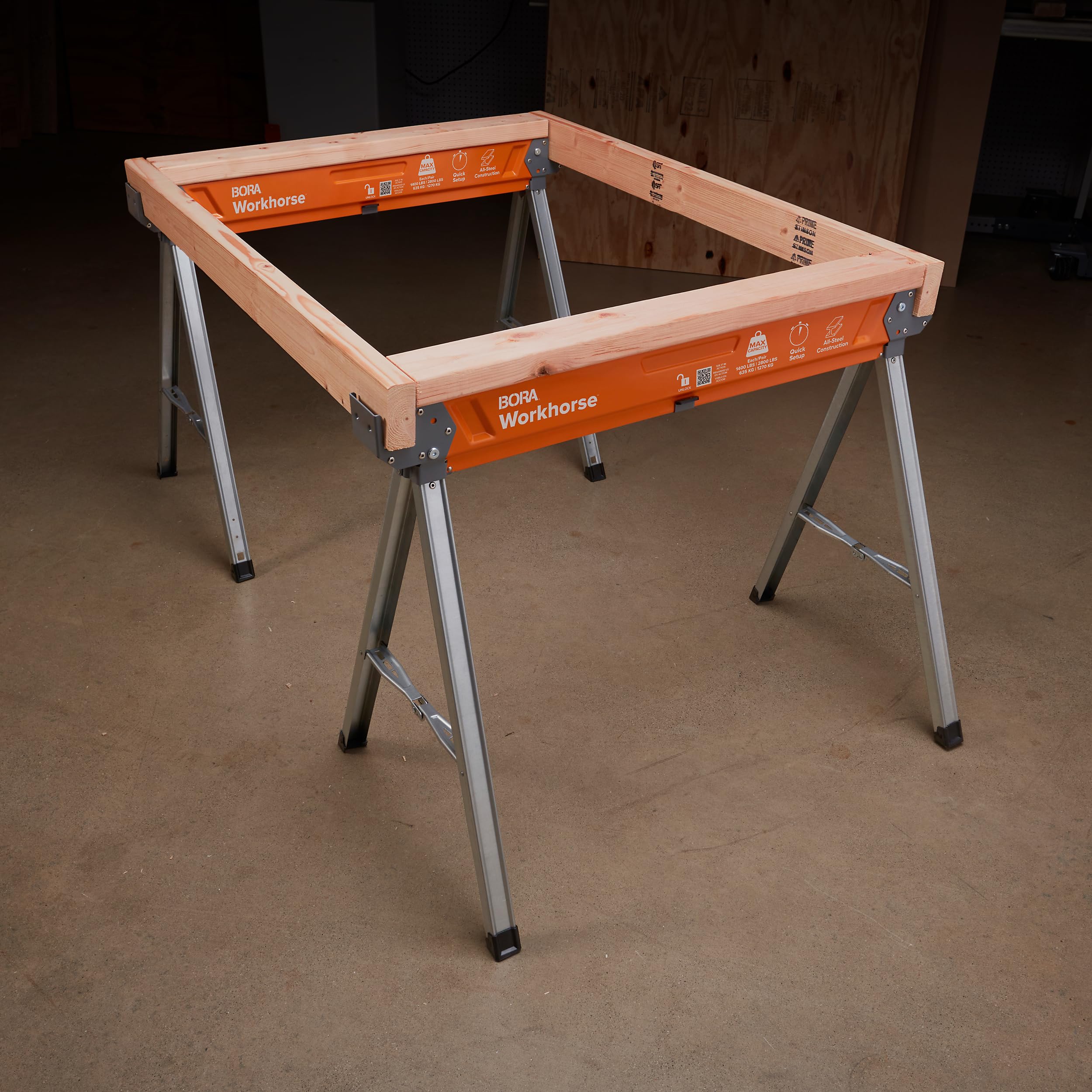 BORA Workhorse X detalle de bisagra metálica que ofrece durabilidad
