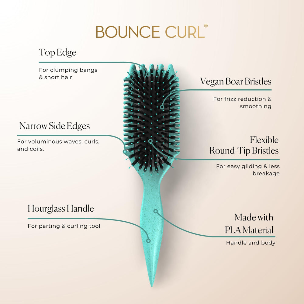 Bounce Curl primer plano de cerdas veganas que suavizan y definen rizos naturalmente