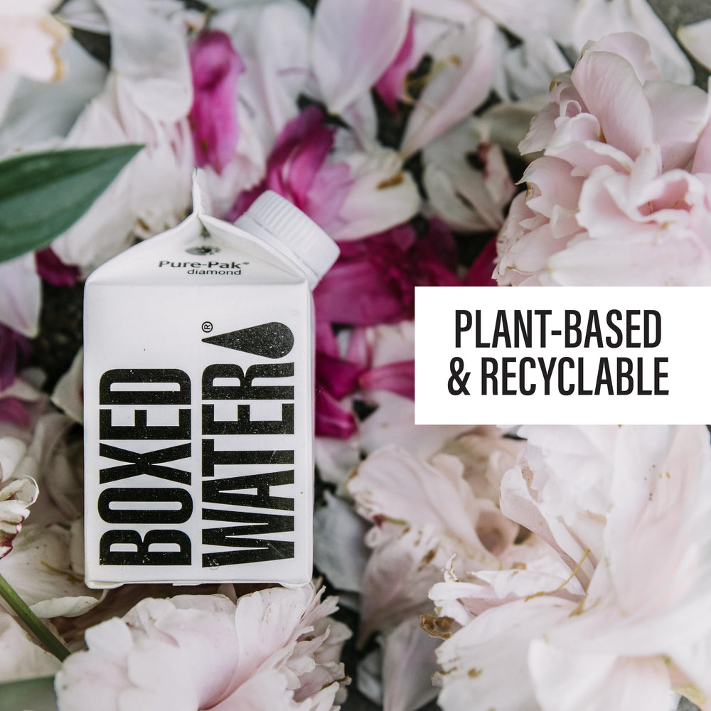 BOXED WATER IS BETTER etiqueta con compromiso de plantación de árboles, transparencia ambiental