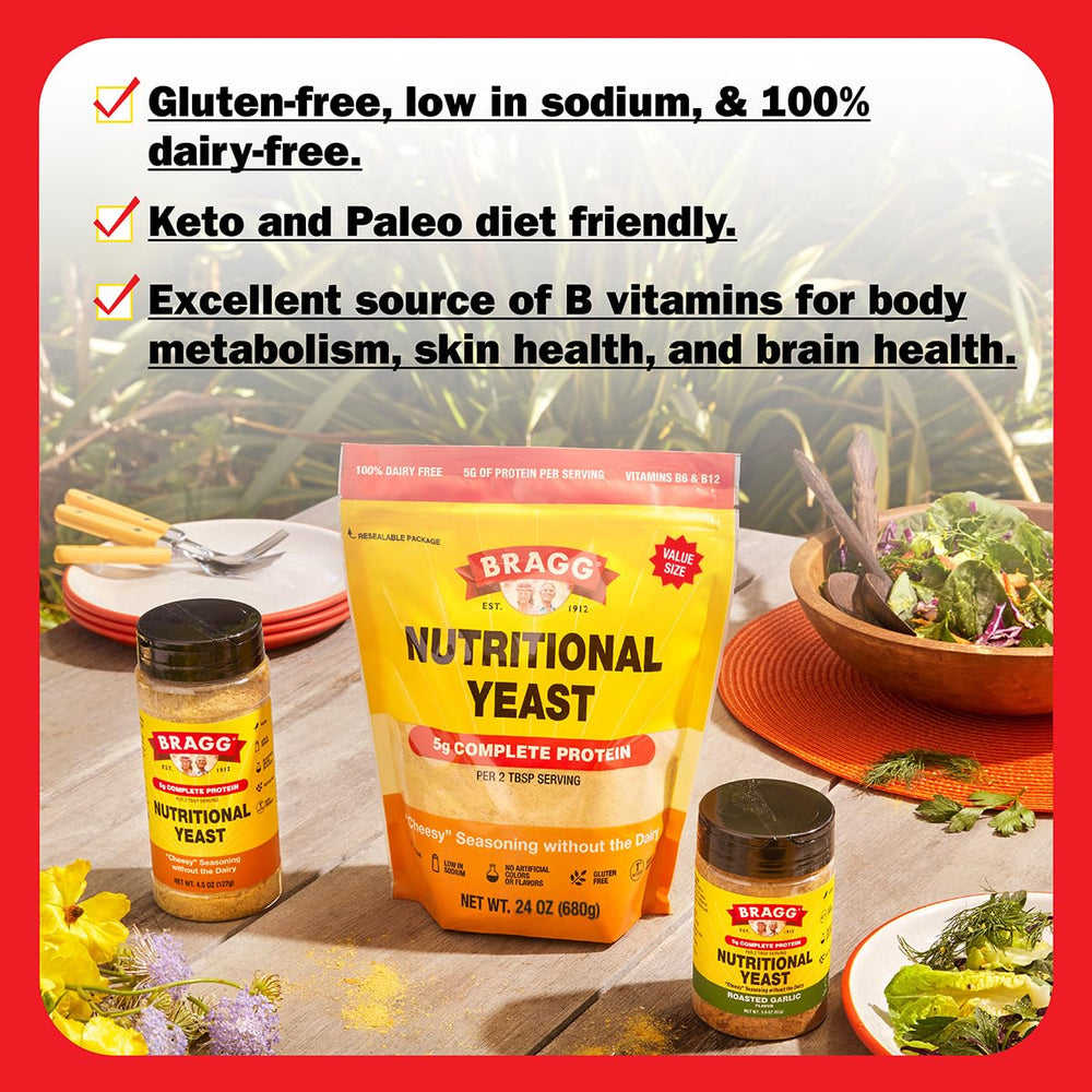 Bragg escamas de levadura nutricional close-up, textura ligera y sabrosa