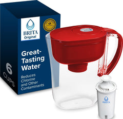 BRITA jarra metro frontal roja mostrando diseño compacto y fácil agarre