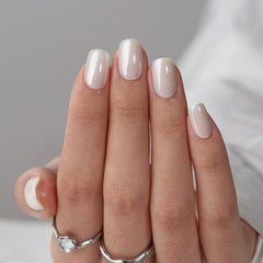 BTArtbox primer plano textura de gel blanco cromo con brillo resistente y detalle artesanal
