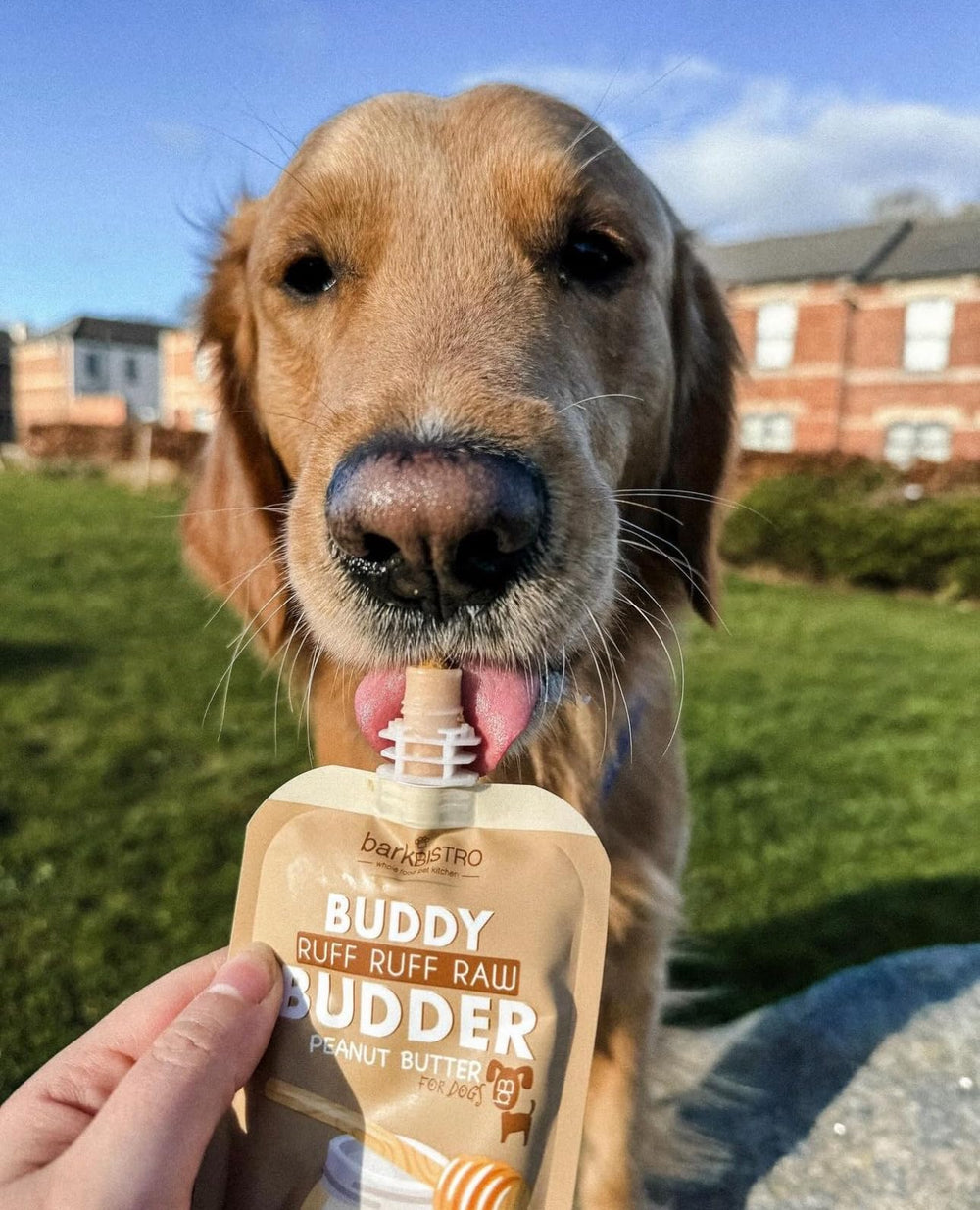 BUDDY BUDDER bolsa abierta con detalle de consistencia cremosa y fácil aplicación