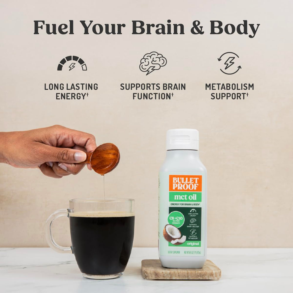 Bulletproof aceite vertiéndose para mostrar textura suave y versatilidad
