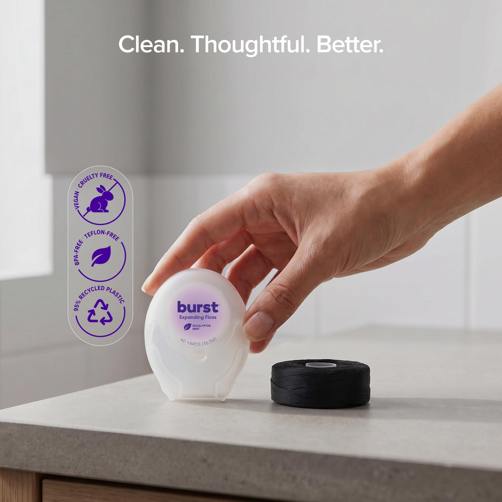 BURST ambiente de baño con producto que sugiere frescor y rutina diaria