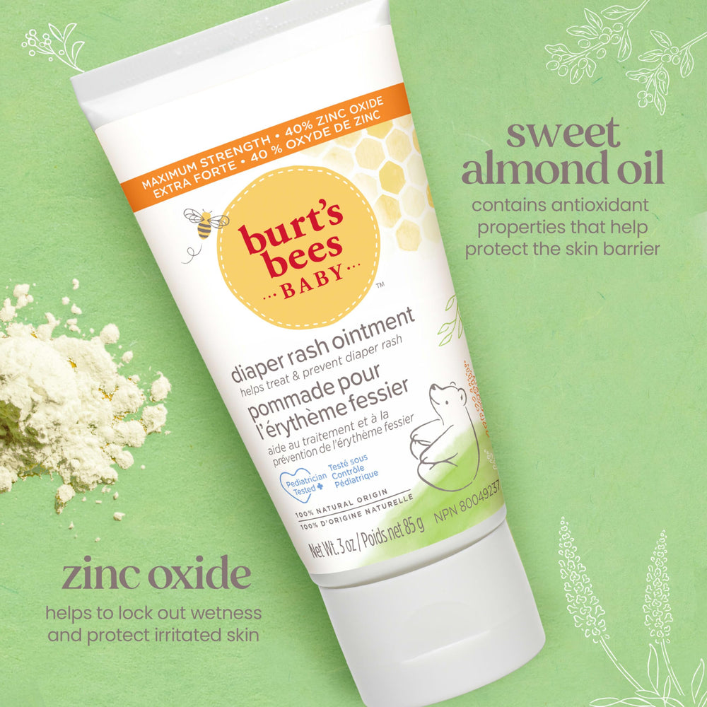 Burt's Bees aplicación de pomada en piel del bebé para protección
