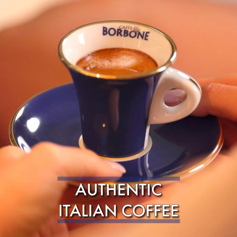 Caffè Borbone taza servida con crema atractiva para disfrutar al instante