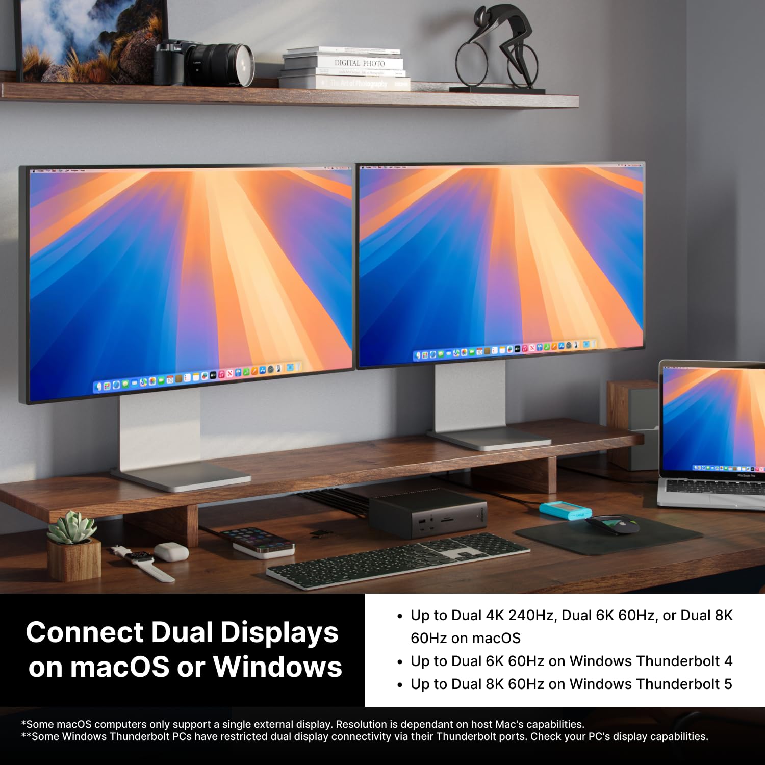 CalDigit TS5 PLUS en escritorio con portátil y monitores en flujo de trabajo
