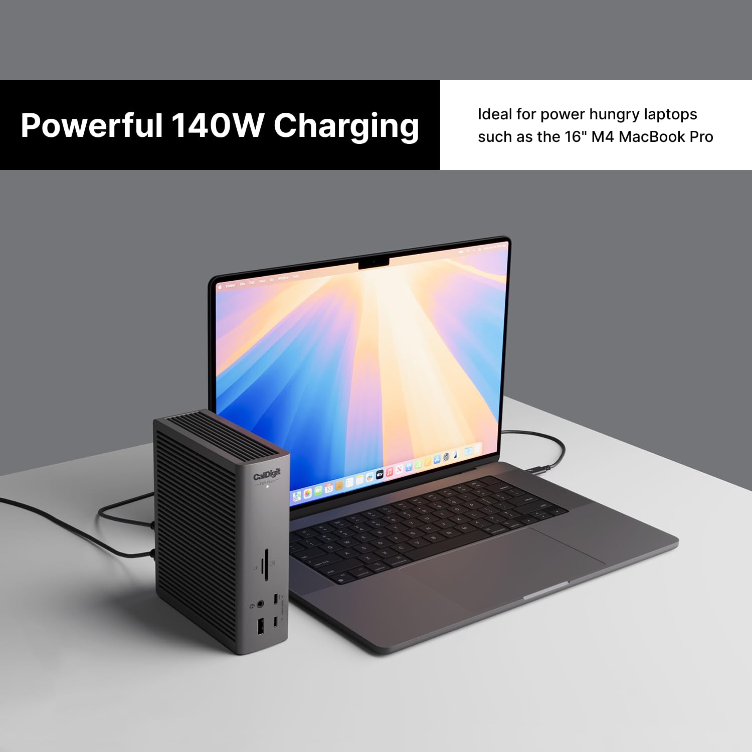 CalDigit TS5 PLUS puertos USB-A y USB-C primer plano para periféricos