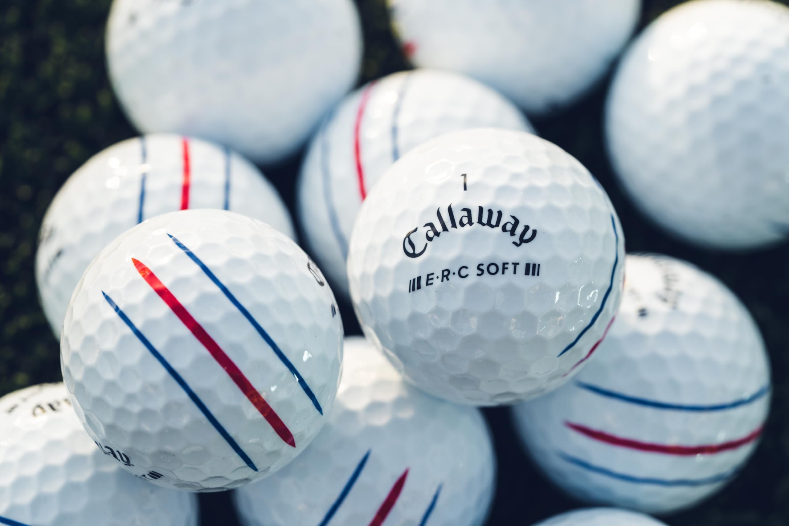 Callaway Golf ERC Soft ambientada en campo de golf para uso recreativo confiable