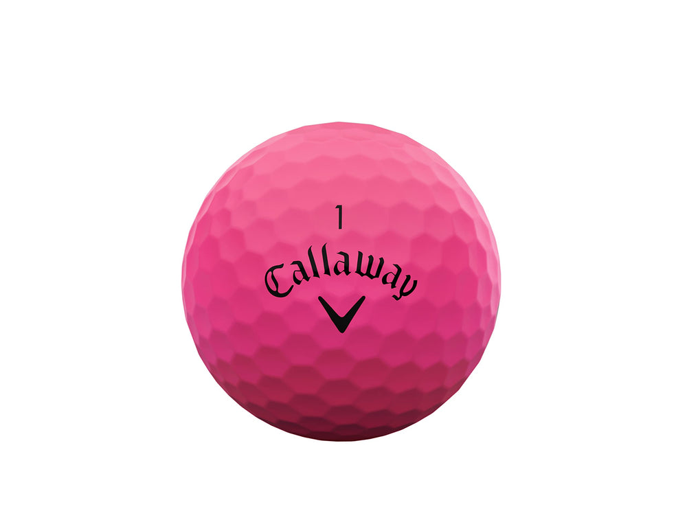 Callaway putt en green con Supersoft rosa, mejora control y tacto