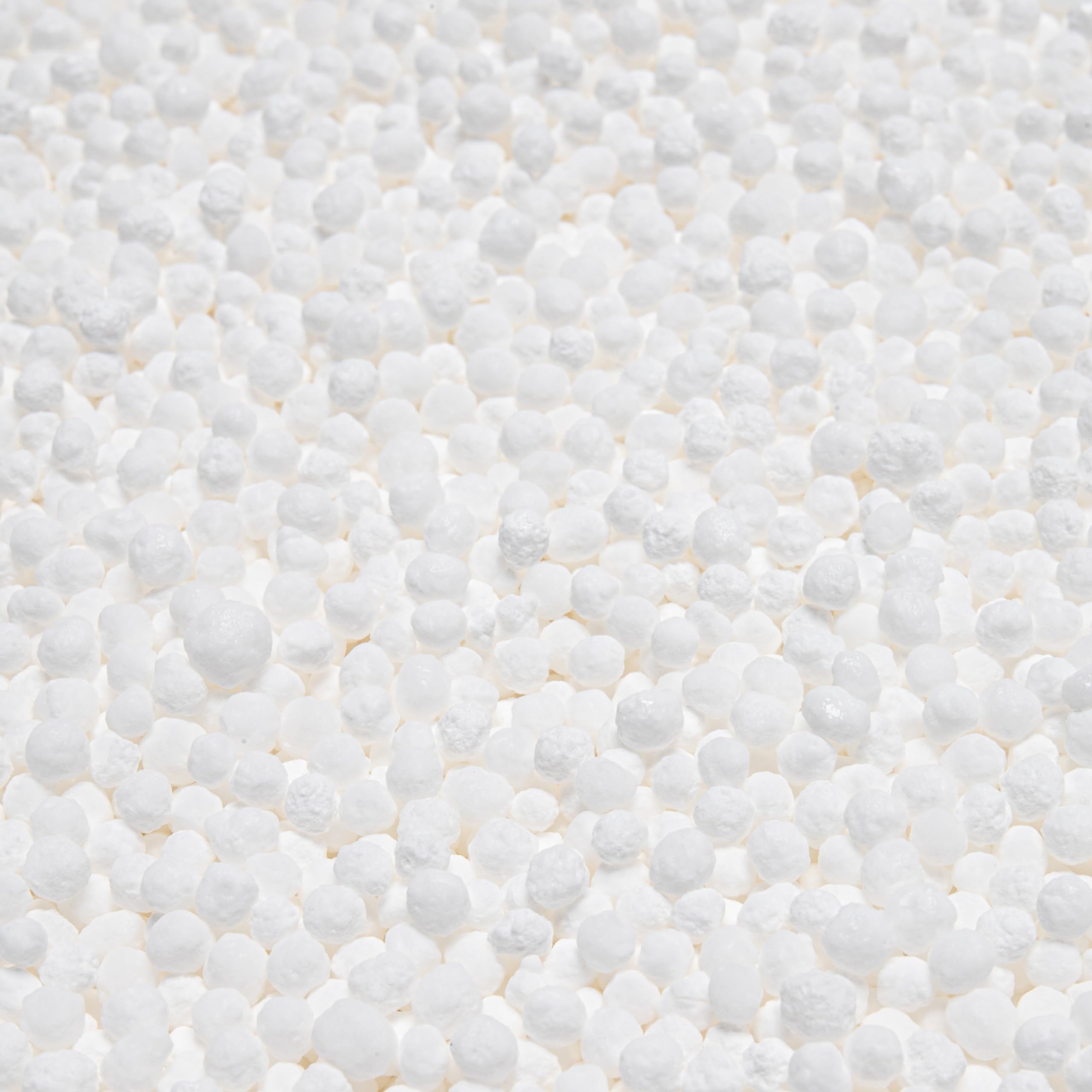 Camco detalle de perlas absorbentes que retienen agua y evitan olores