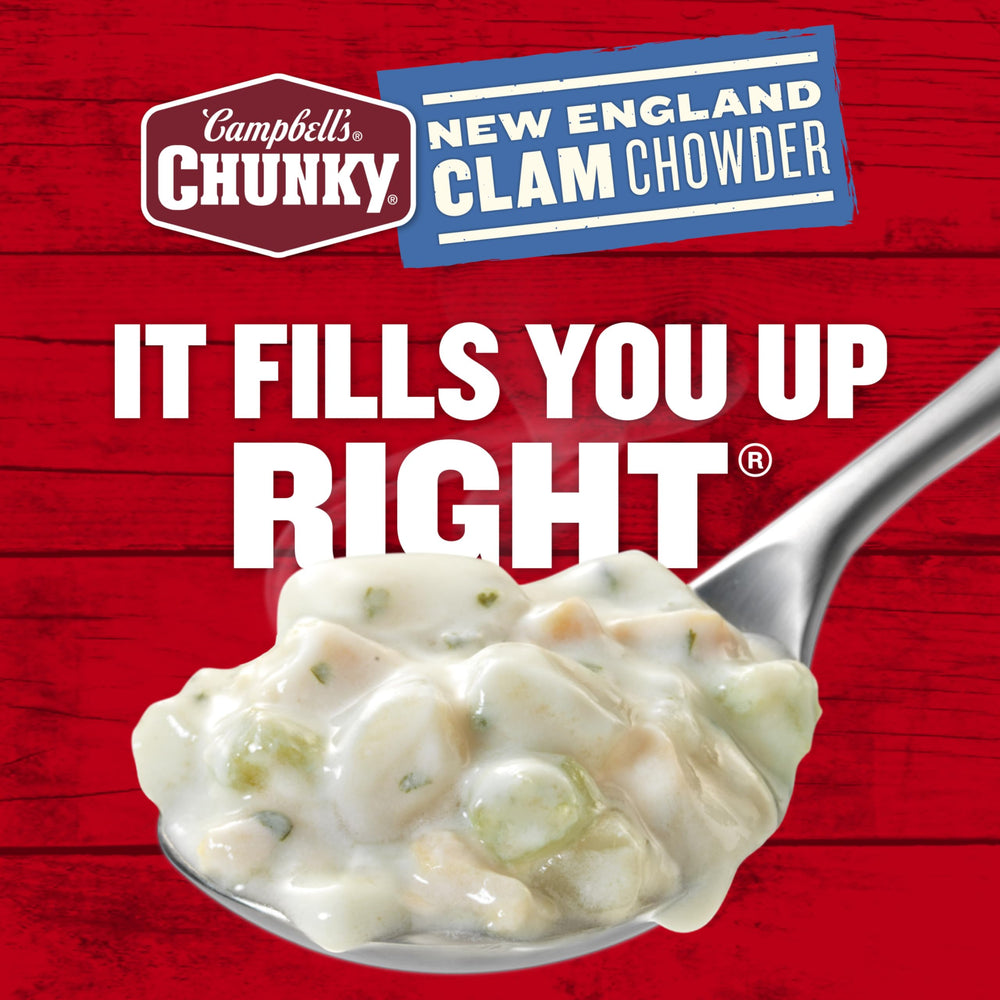 Campbell’s Chunky calentando junto a fuego de campamento, lista para exteriores