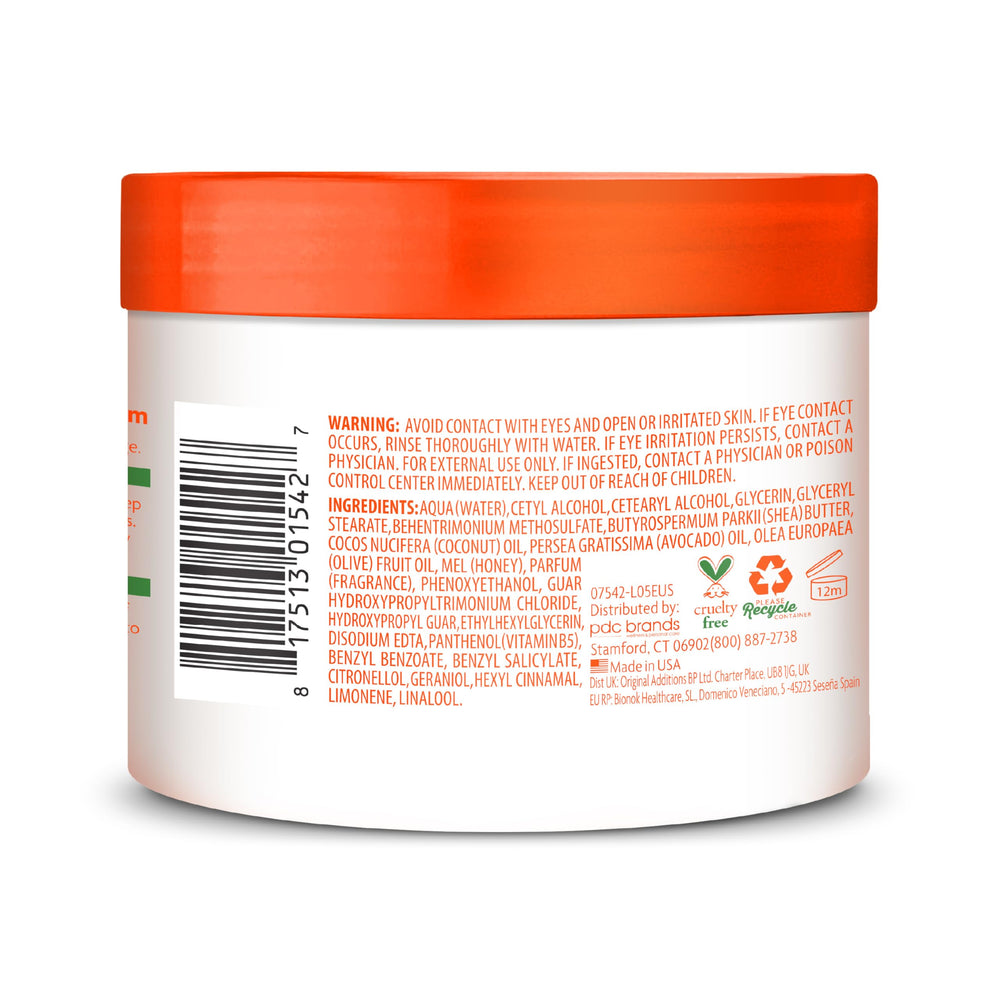 Detalle de etiquetas Cantu mostrando ingredientes clave y beneficios