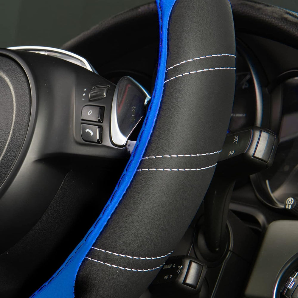 CAR PASS detalle de microfibra que muestra textura cómoda y duradera