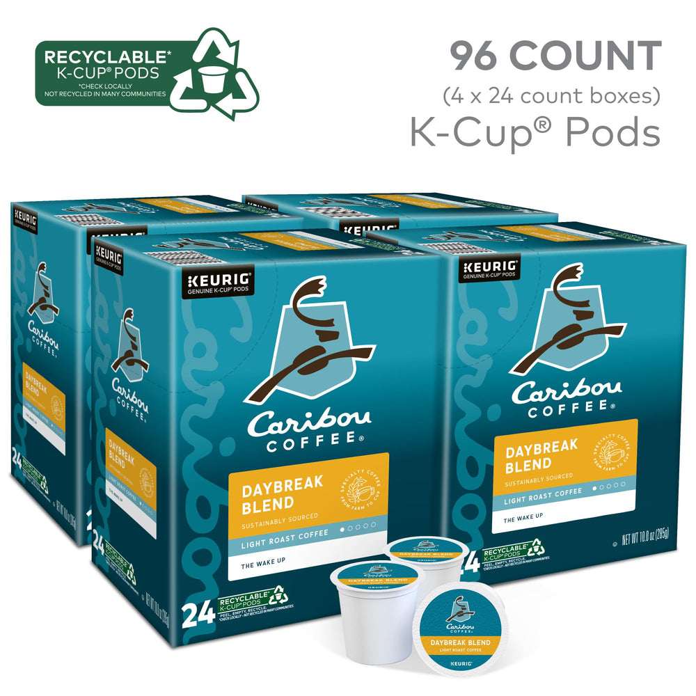 Caribou Coffee taza servida con espuma y brillo para disfrutar un sabor ligero