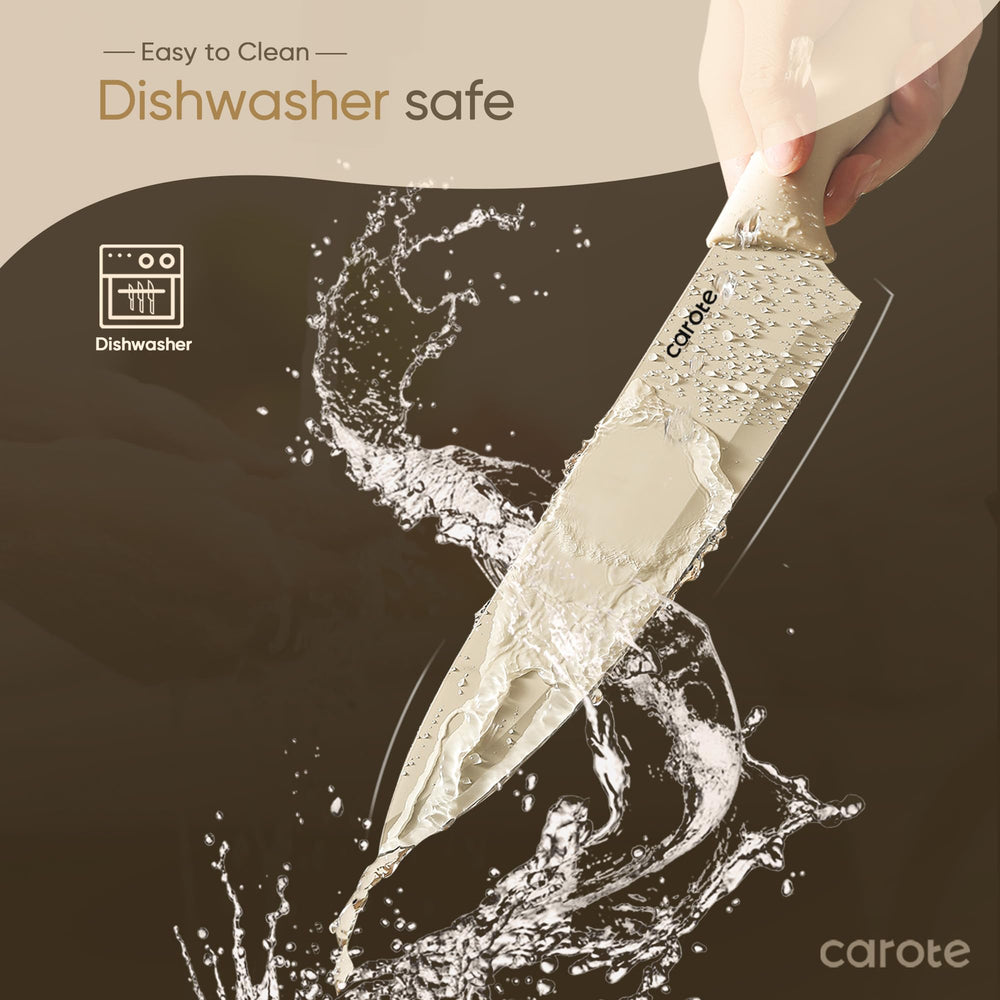 CAROTE lifestyle en cocina con cuchillos dispuestos ilustrando uso diario y estética ordenada