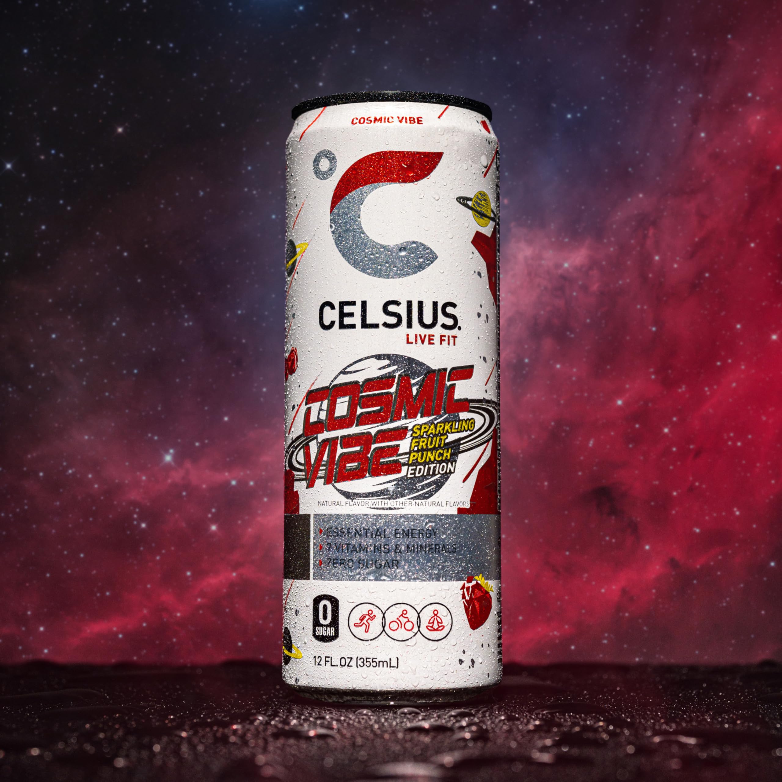 CELSIUS bebida junto a equipo de gimnasio para energía preentreno efectiva