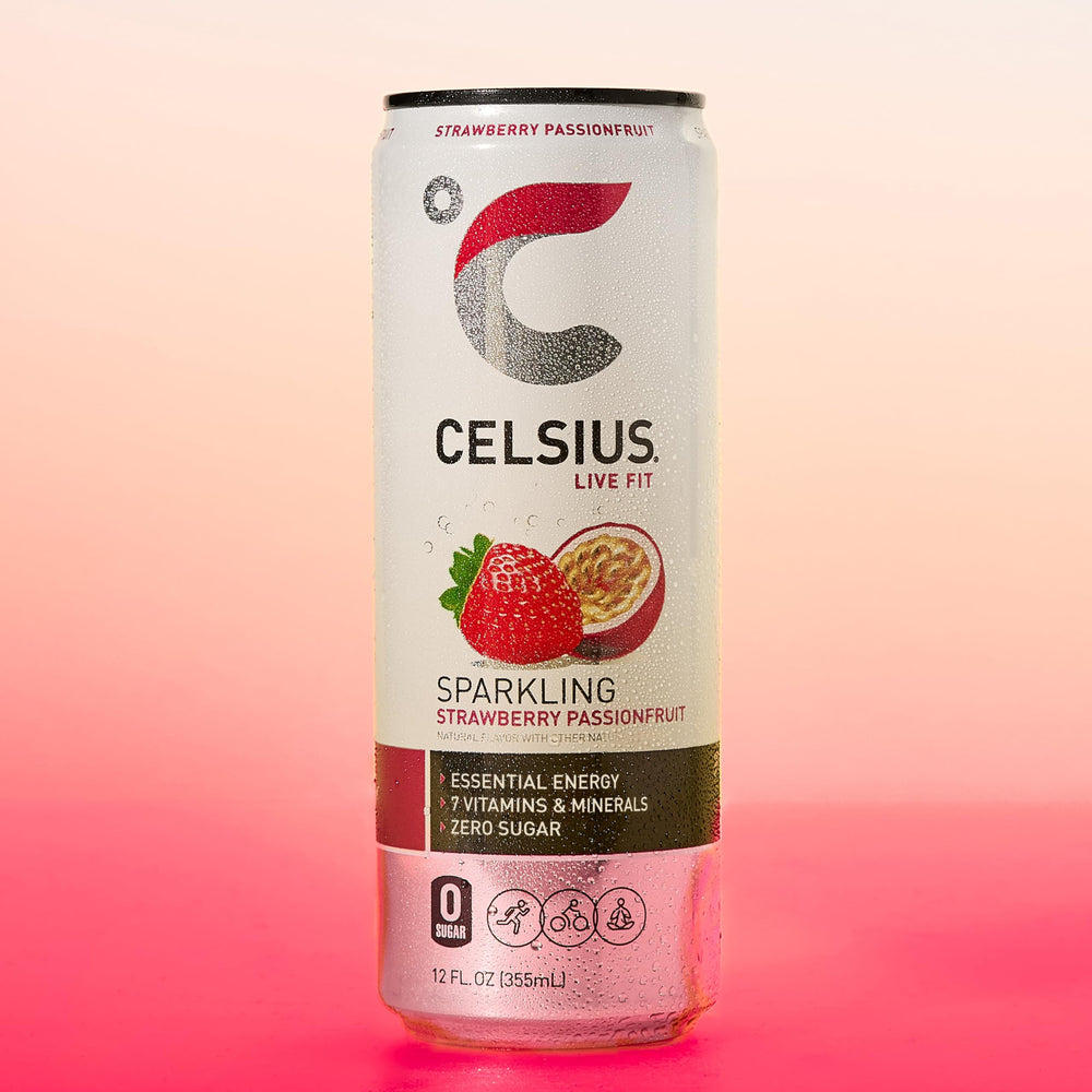 Caja con pack de 12 CELSIUS Sparkling Strawberry Passionfruit lista para consumo
