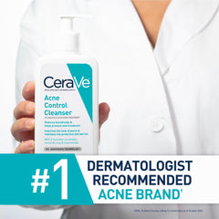 CeraVe producto en uso sobre piel mostrando reducción de brillo y poros más limpios