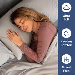 CGK Unlimited dos fundas de almohada dispuestas mostrando acabado sedoso