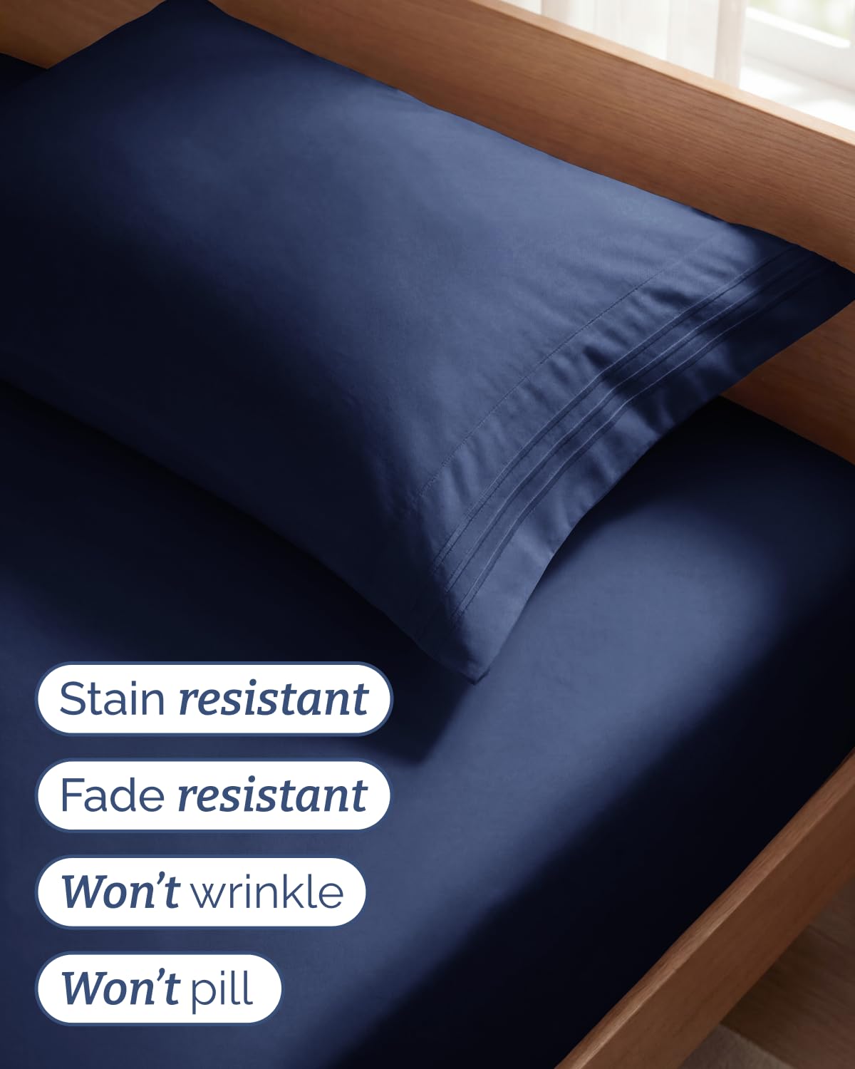 CGK Unlimited juego de sábanas tendido en dormitorio con estilo moderno