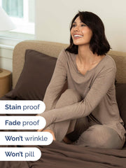 CGK Unlimited sábanas colocadas en cama con topper para ajuste en colchón alto