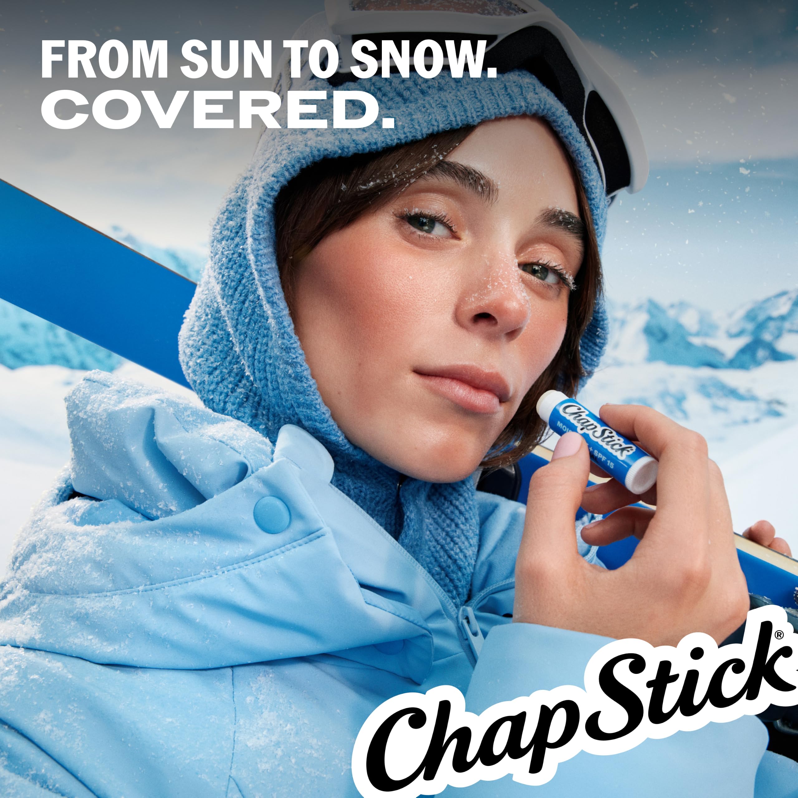 ChapStick aplicación en labios en primer plano mostrando suavidad inmediata