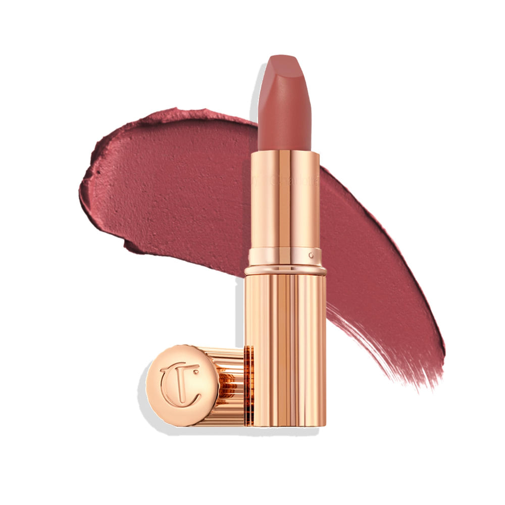 Charlotte Tilbury empaque frontal mostrando labial Pillow Talk Medium y beneficio de presentación elegante