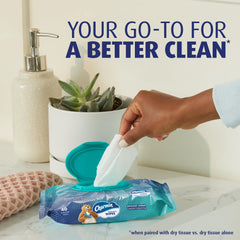Charmin detalle de la tapa re‑sellable que conserva la humedad y facilita el acceso