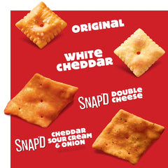 Cheez-It sobre abierto mostrando galletas listas para comer