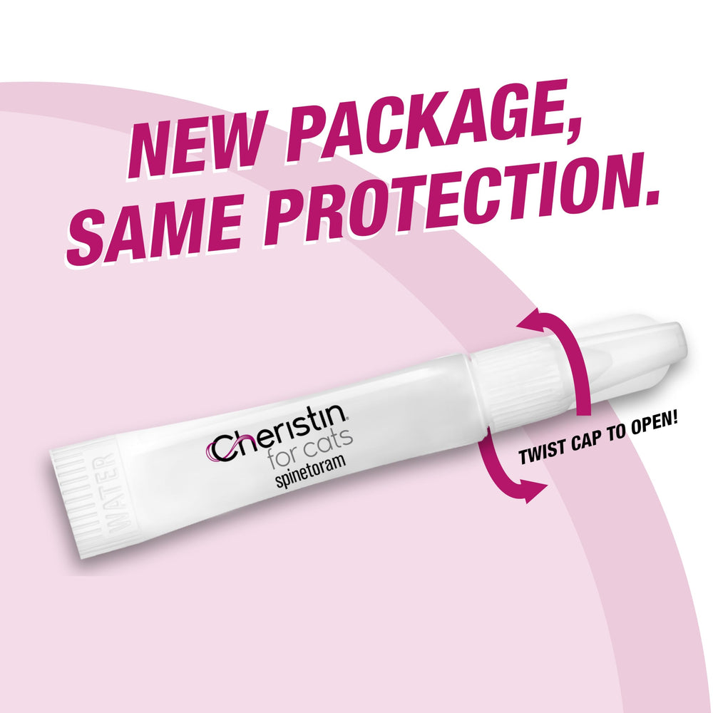 Cheristin junto a una mano para mostrar tamaño compacto y dosificación única