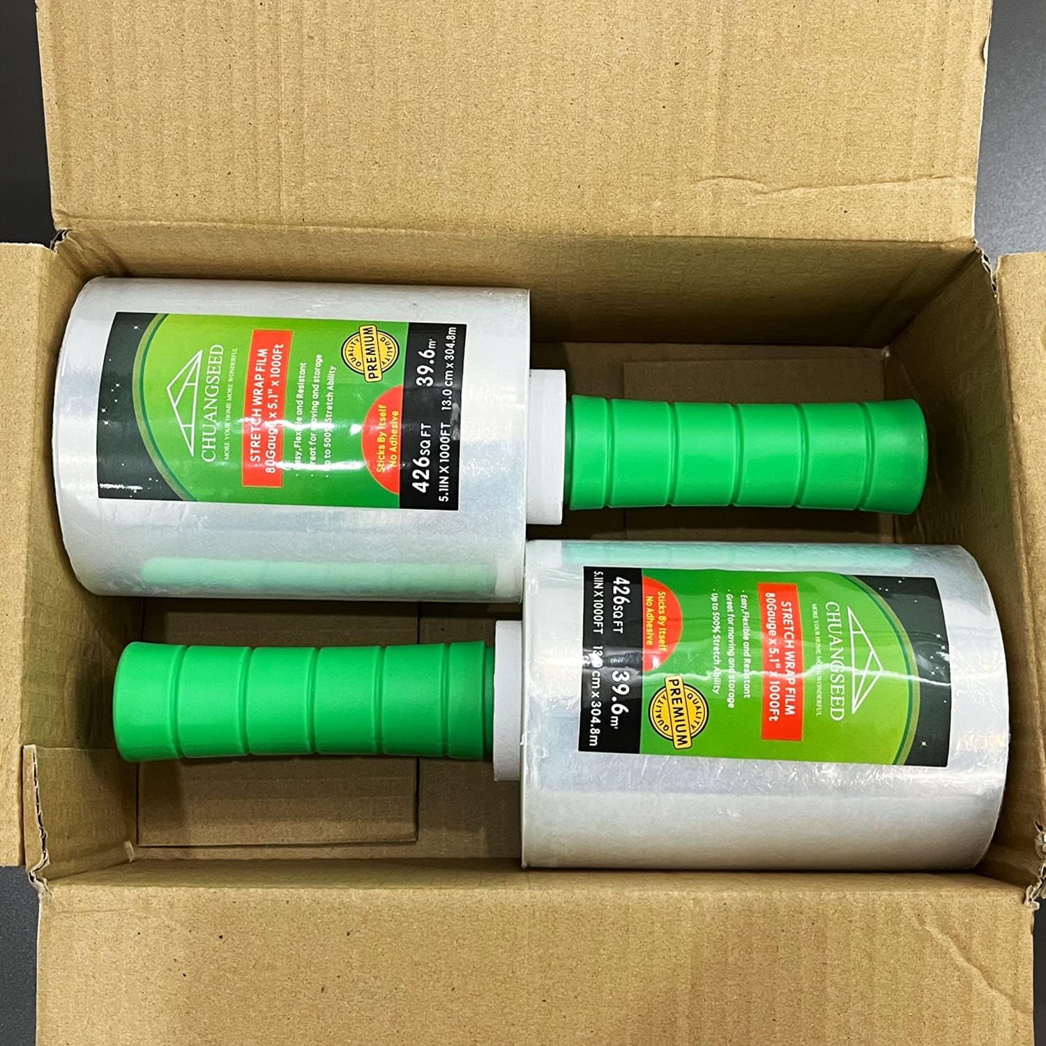 CHUANGSEED escena de mudanza con muebles envueltos para protección práctica