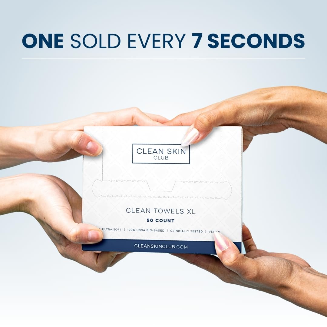 CLEAN SKIN CLUB etiqueta del producto con información natural y sin químicos