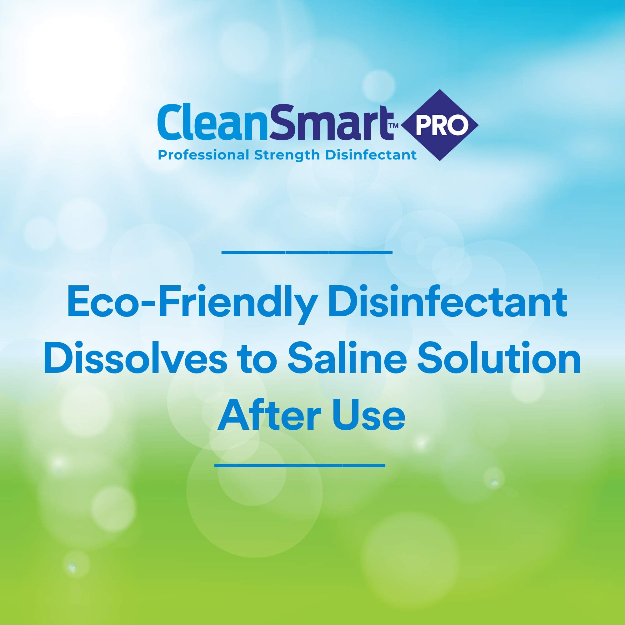 CleanSmart en cocina comercial limpiando áreas cerca de alimentos con seguridad