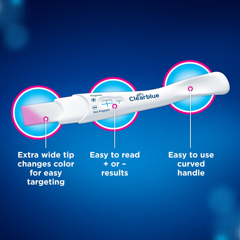Clearblue prueba sostenida en mano demostrando uso sencillo y cómodo