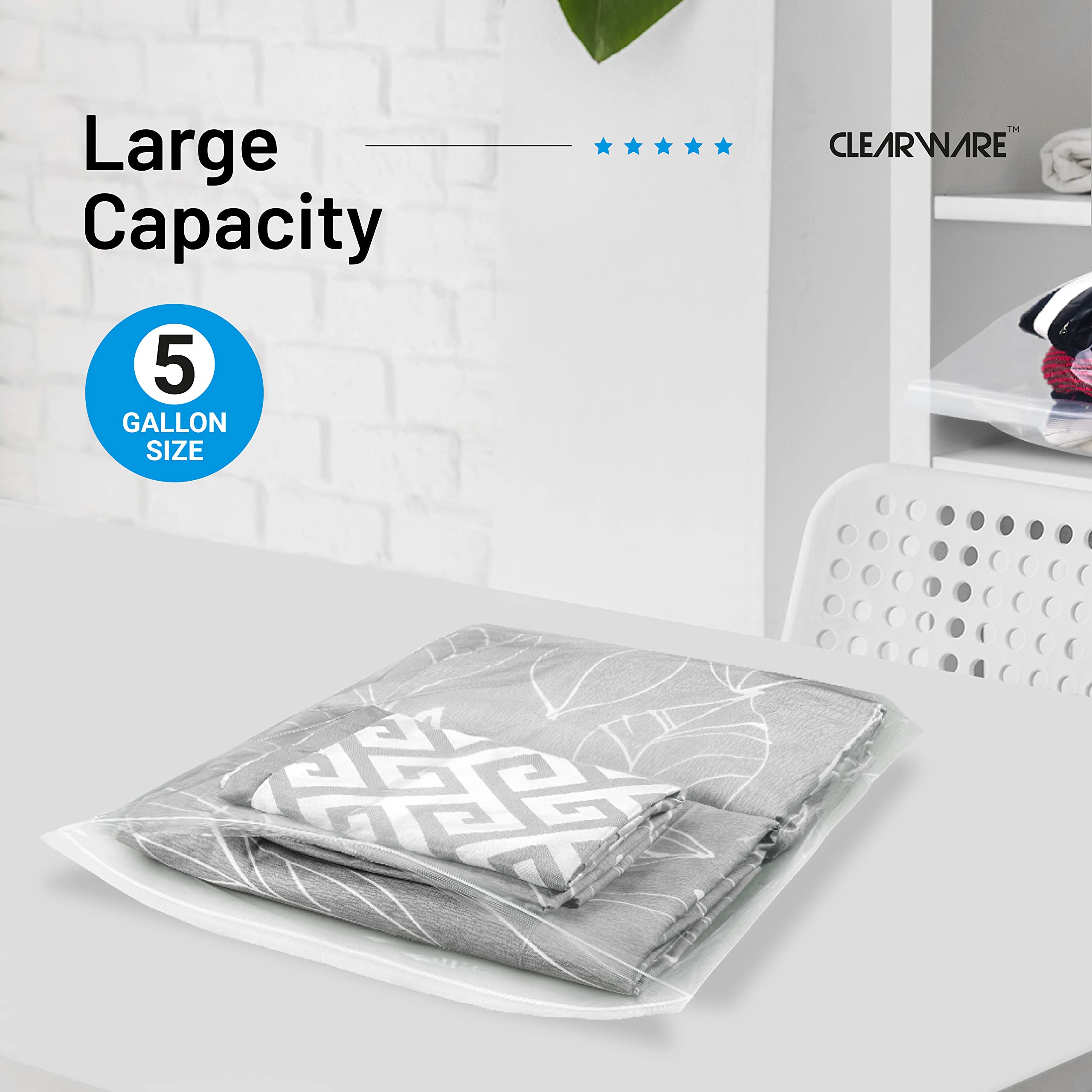 CLEARWARE bolsa con manos y prendas demostrando uso y facilidad