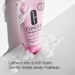 Clinique textura mousse cremosa que forma espuma ligera y efectiva