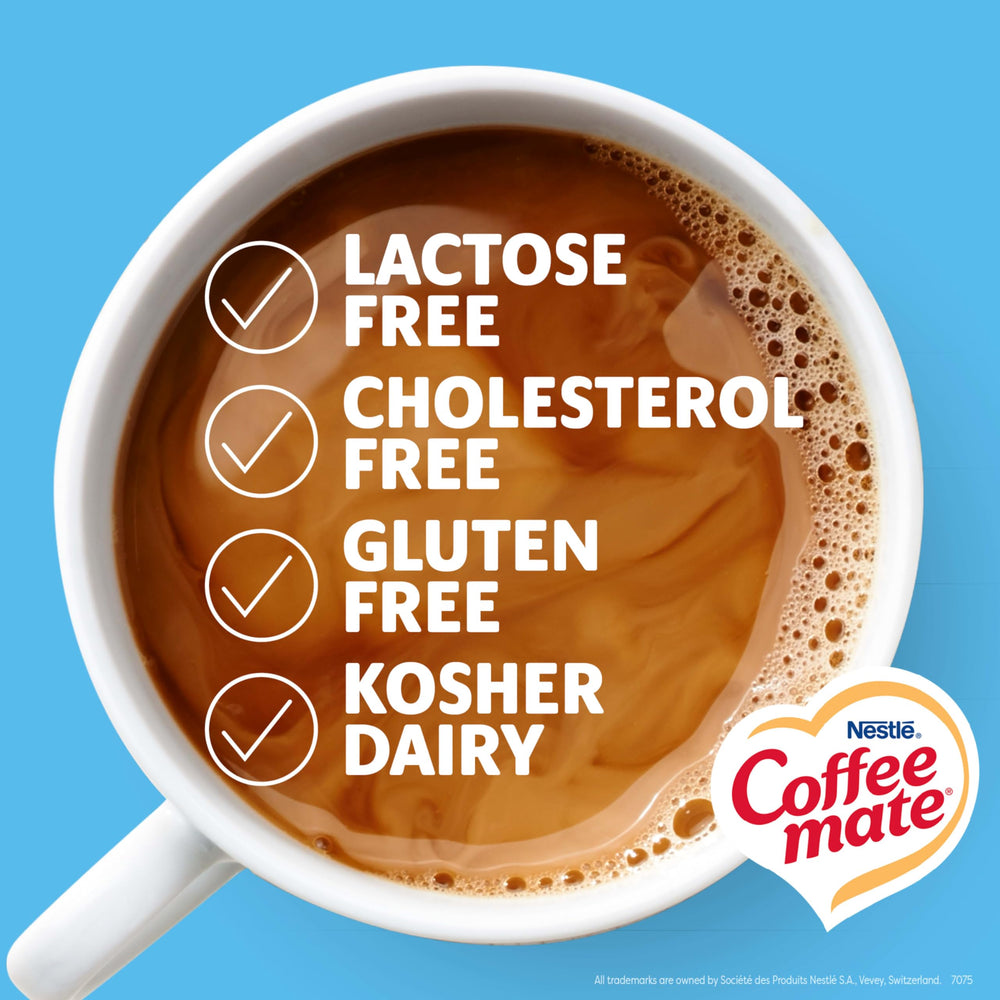 Coffee Mate polvo disuelto en café caliente mostrando crema uniforme y sabor a vainilla