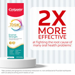 Colgate etiqueta con ingredientes destacando protección y flúor