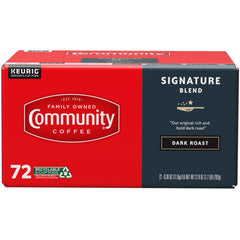 Community Coffee taza servida con crema, sabor profundo y cuerpo