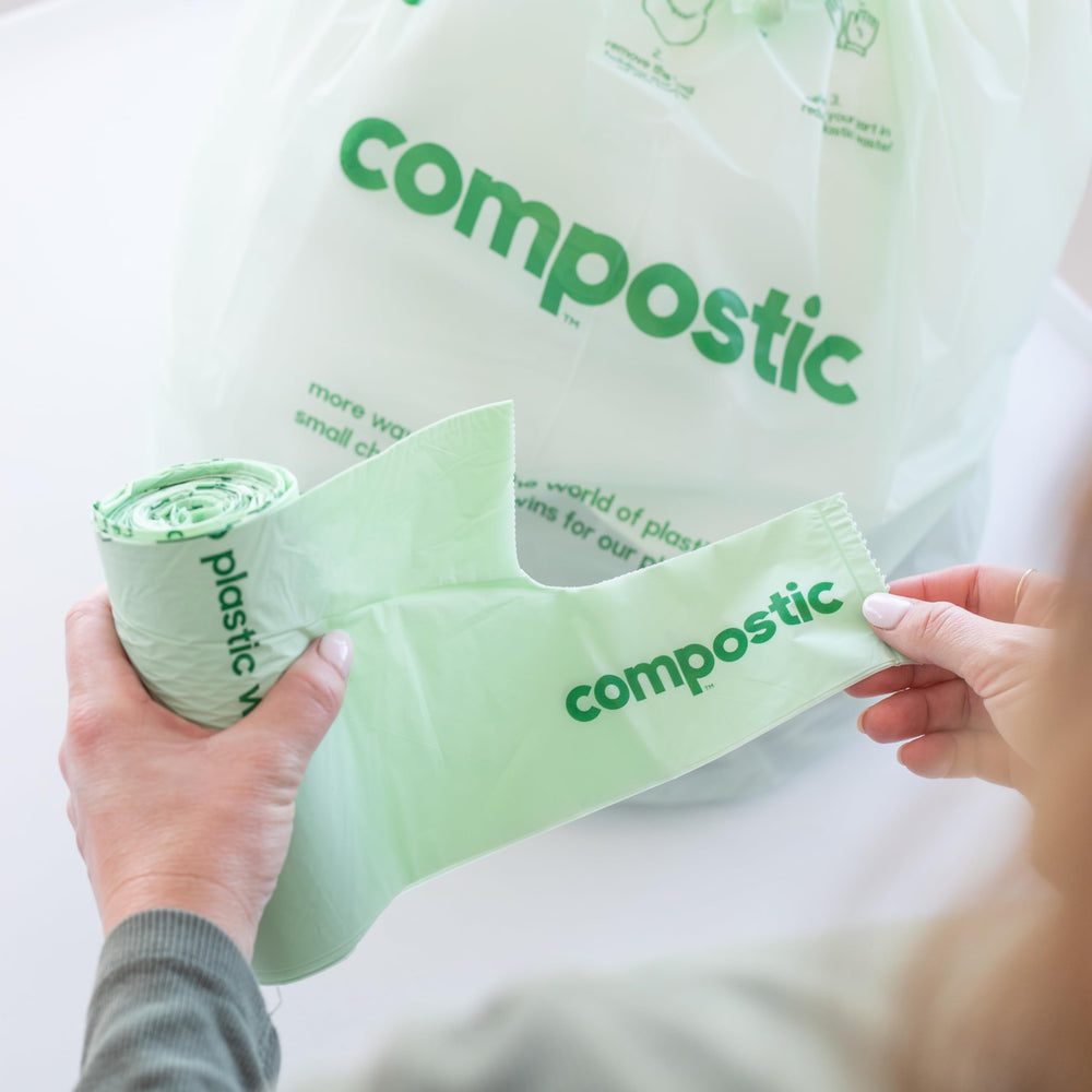 Compostic comparación de tamaño con una lata, beneficio de referencia de escala