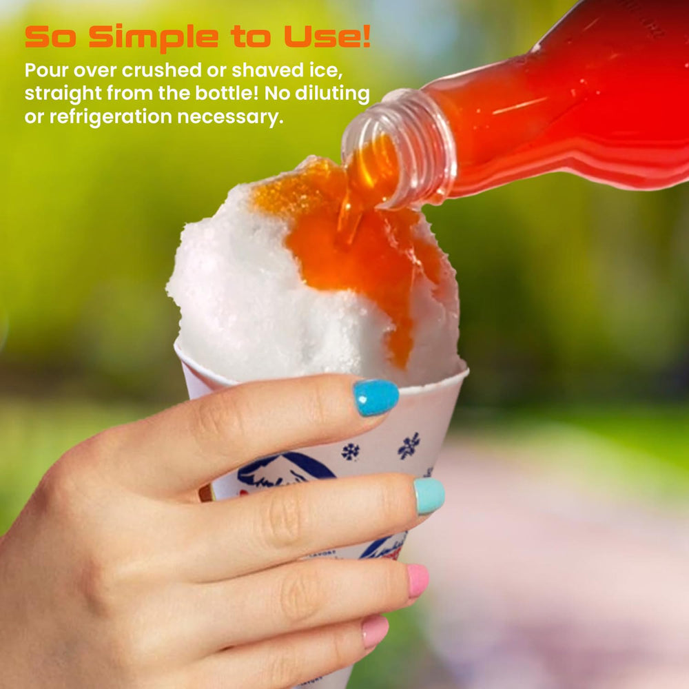 Concession Express vertiendo jarabe sobre sno-cone para servir rápidamente