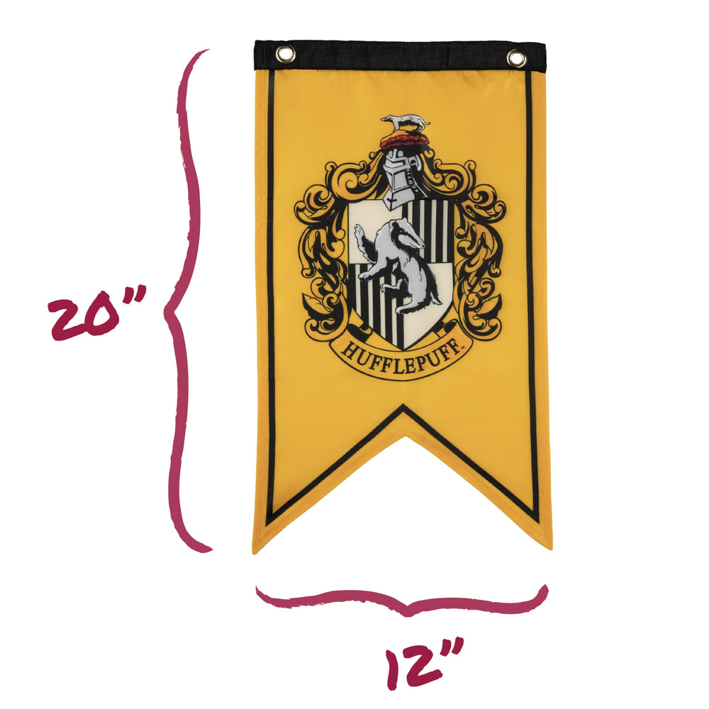 CON*QUEST detalle de la bandera Gryffindor mostrando textura y borde