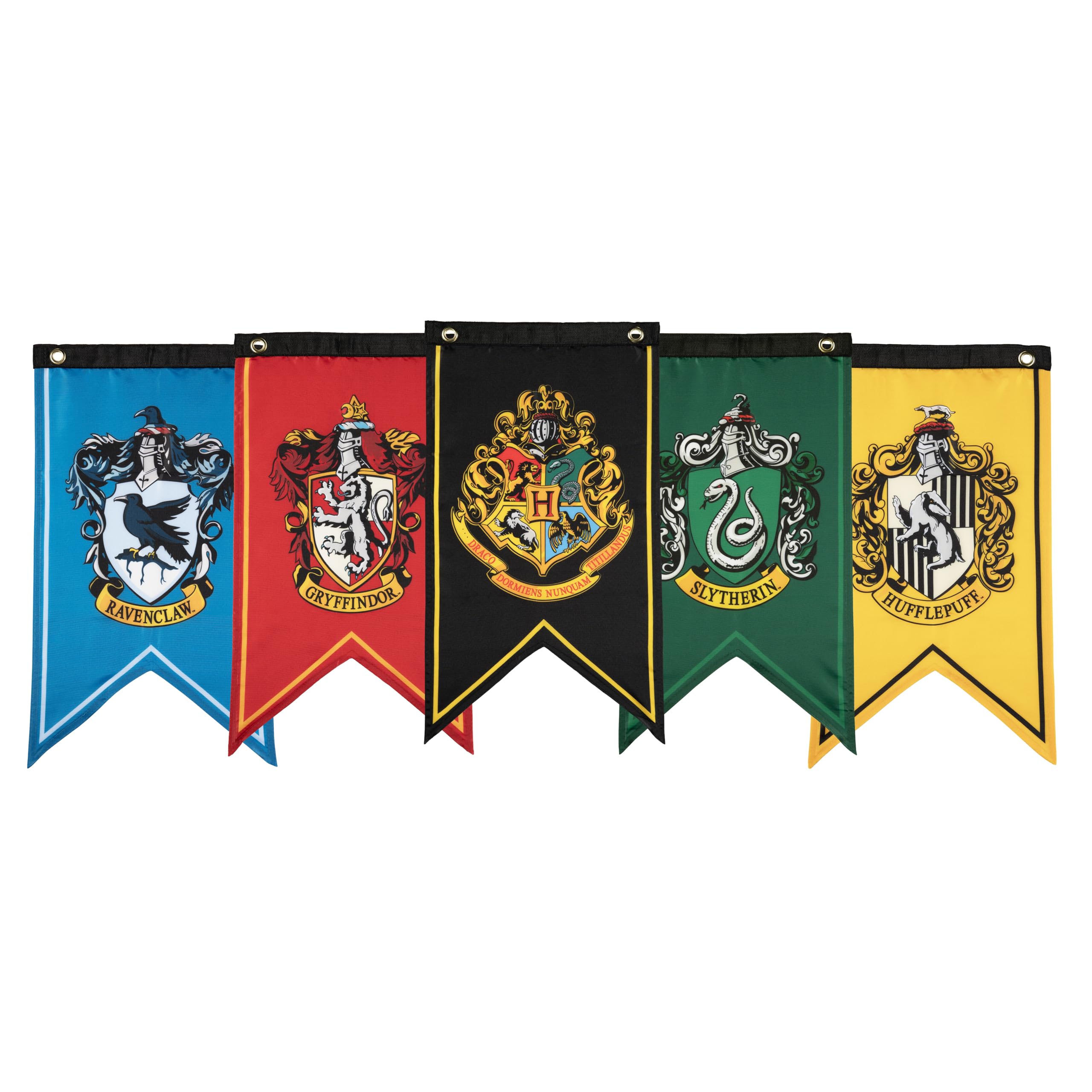 CON*QUEST banderas frontal mostrando los cinco emblemas vibrantes