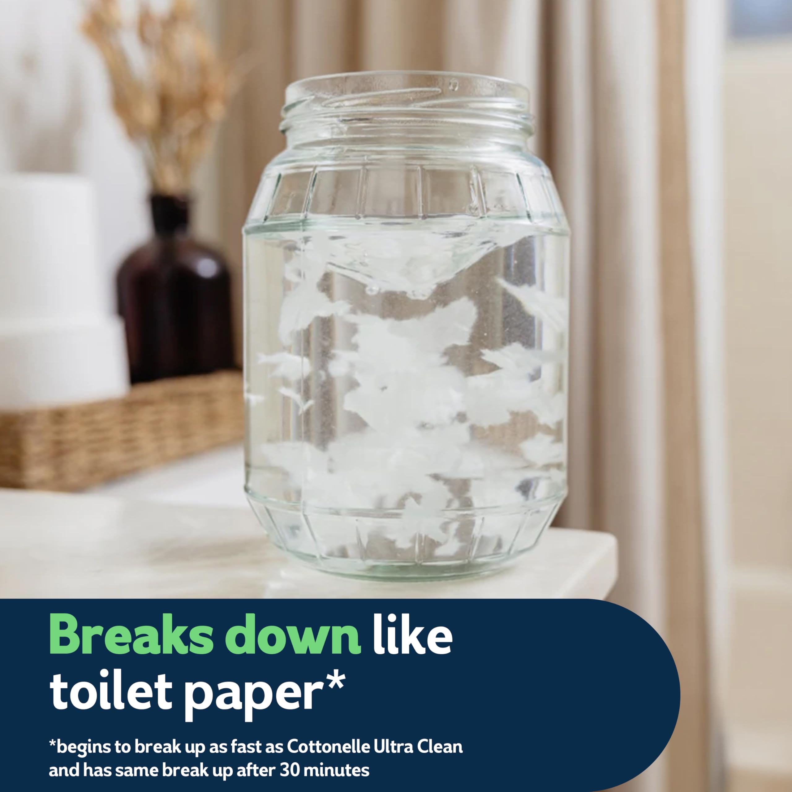 Cottonelle etiqueta de ingredientes con aloe y vitamina E, transparencia en fórmula