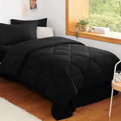 CozyLux edredón frontal negro mostrando estilo y calidez práctica